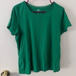 St. John’s Bay Kelly Green Essential Tee Women’s XL